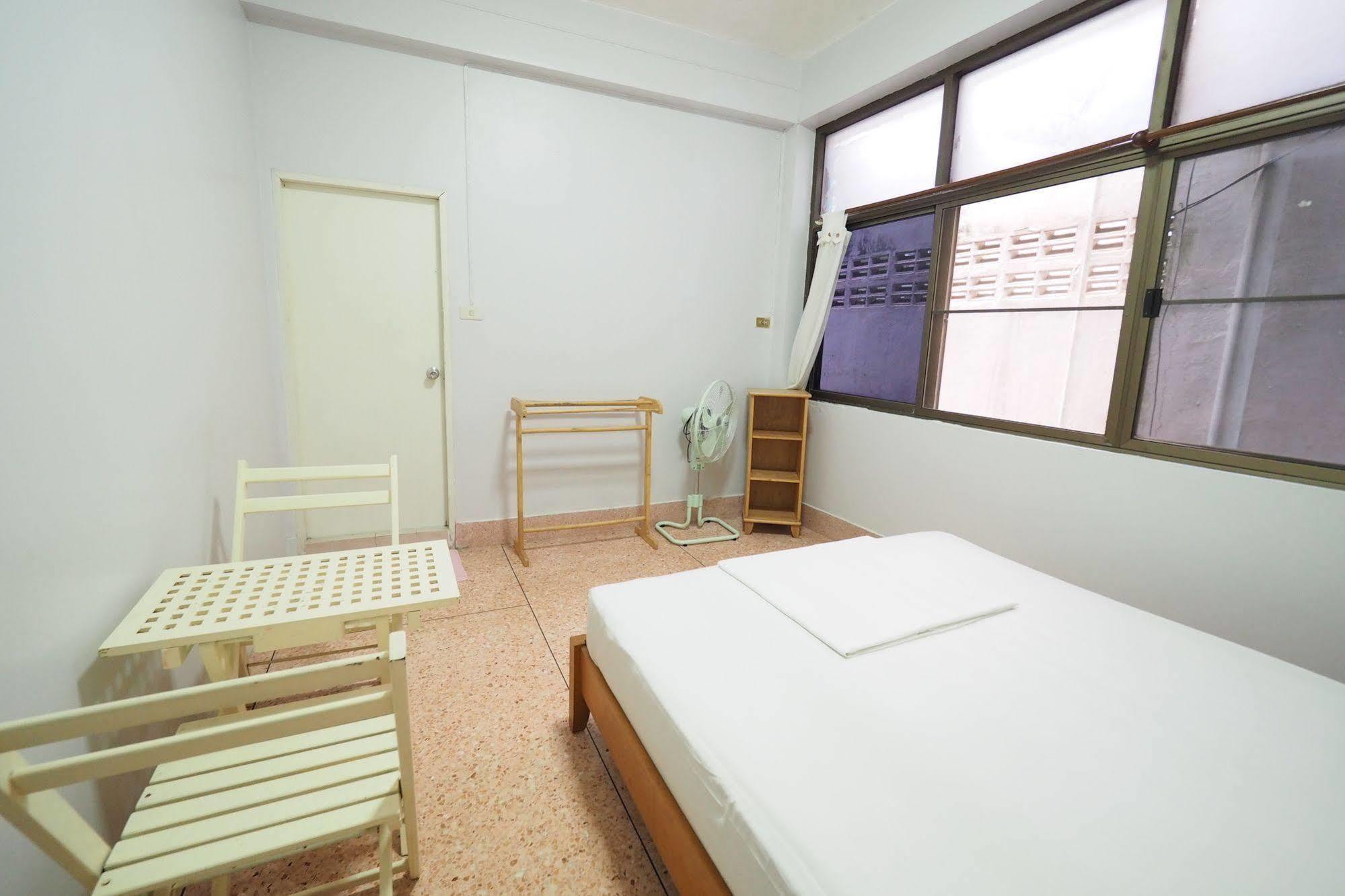 No7 Guesthouse Krabi town Екстериор снимка