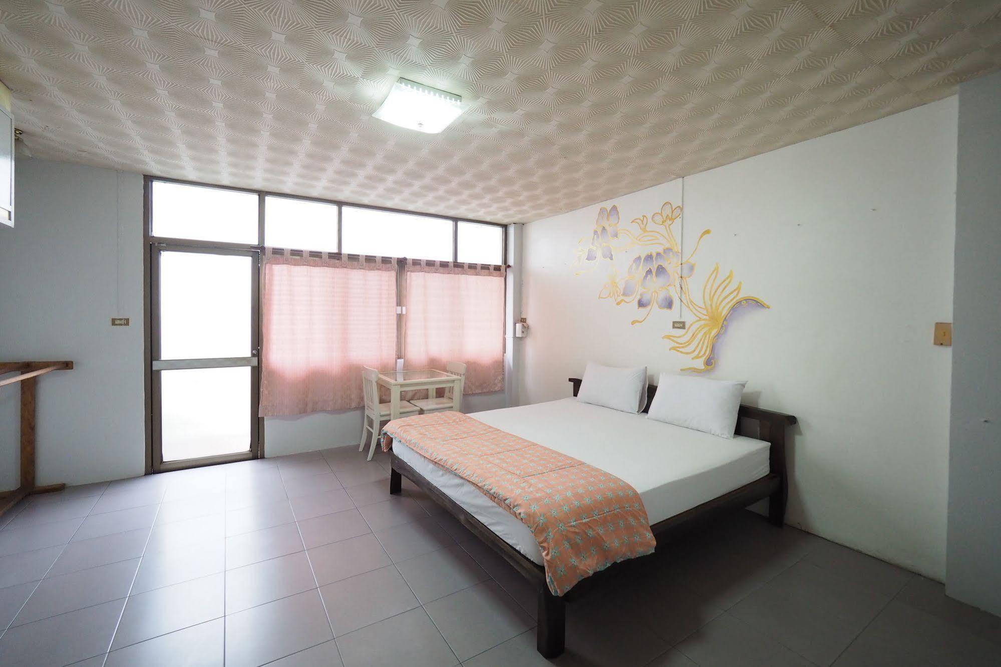 No7 Guesthouse Krabi town Екстериор снимка