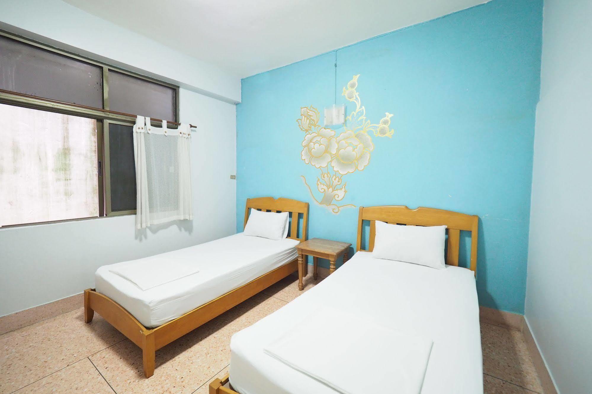 No7 Guesthouse Krabi town Екстериор снимка